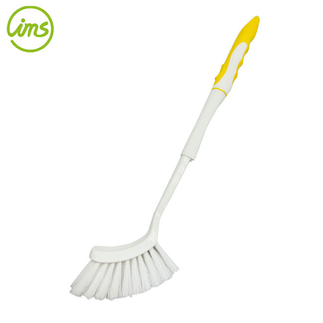 brosse à tête courbée à long manche - jaune